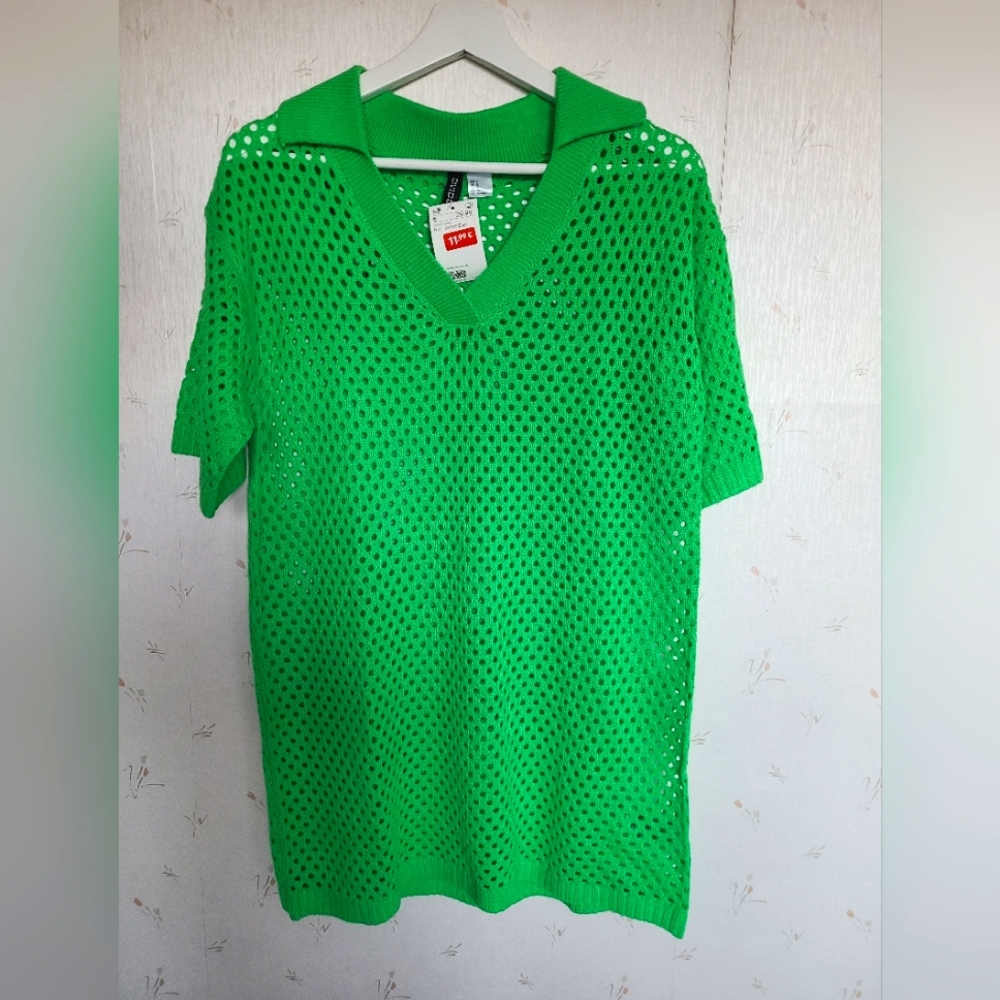 NWT- Crochet H&M cover-up, 100% Acrylic, Size S, green 💚